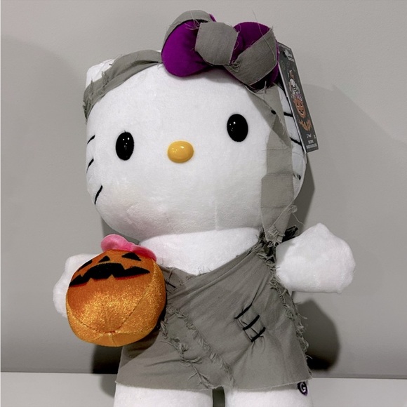 Dancing hello kitty mummy - Picture 4 of 5